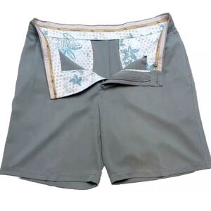 Tommy Bahama Relaxed Shorts Gray  Men's Size 36 100% Silk Rn:86549